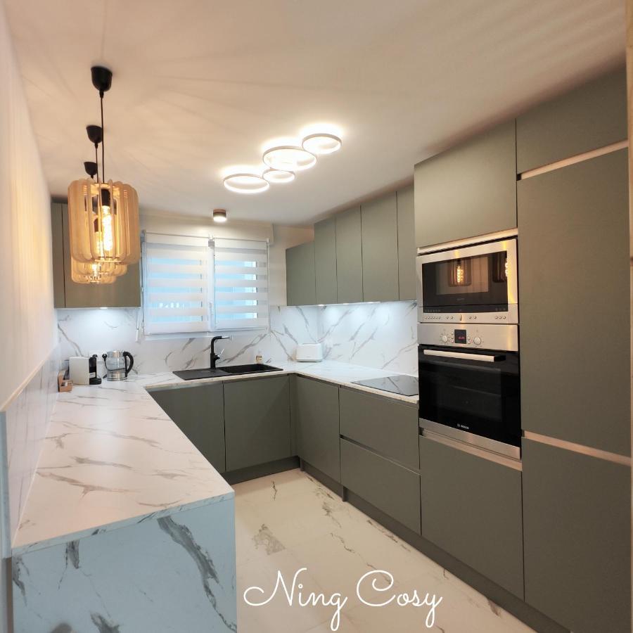 Superbe Cosy Duplex T3 Charpenne Tete D'or Avec Parking Prive Gratuit *